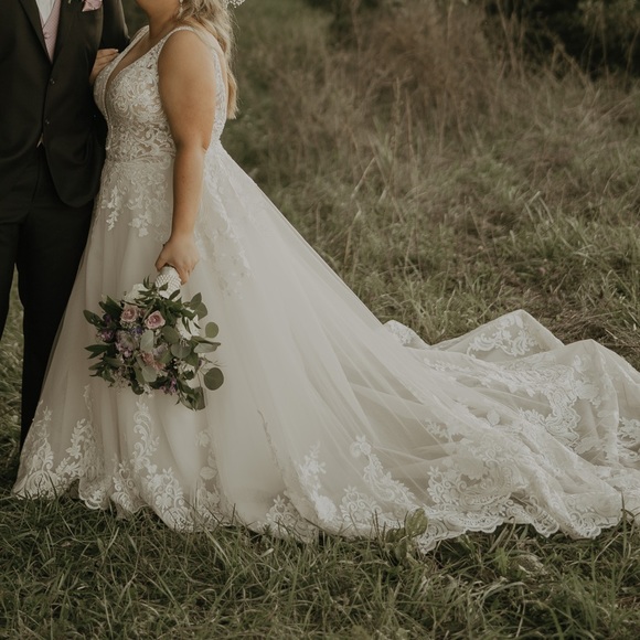 Morilee Size 16 Wedding Dress